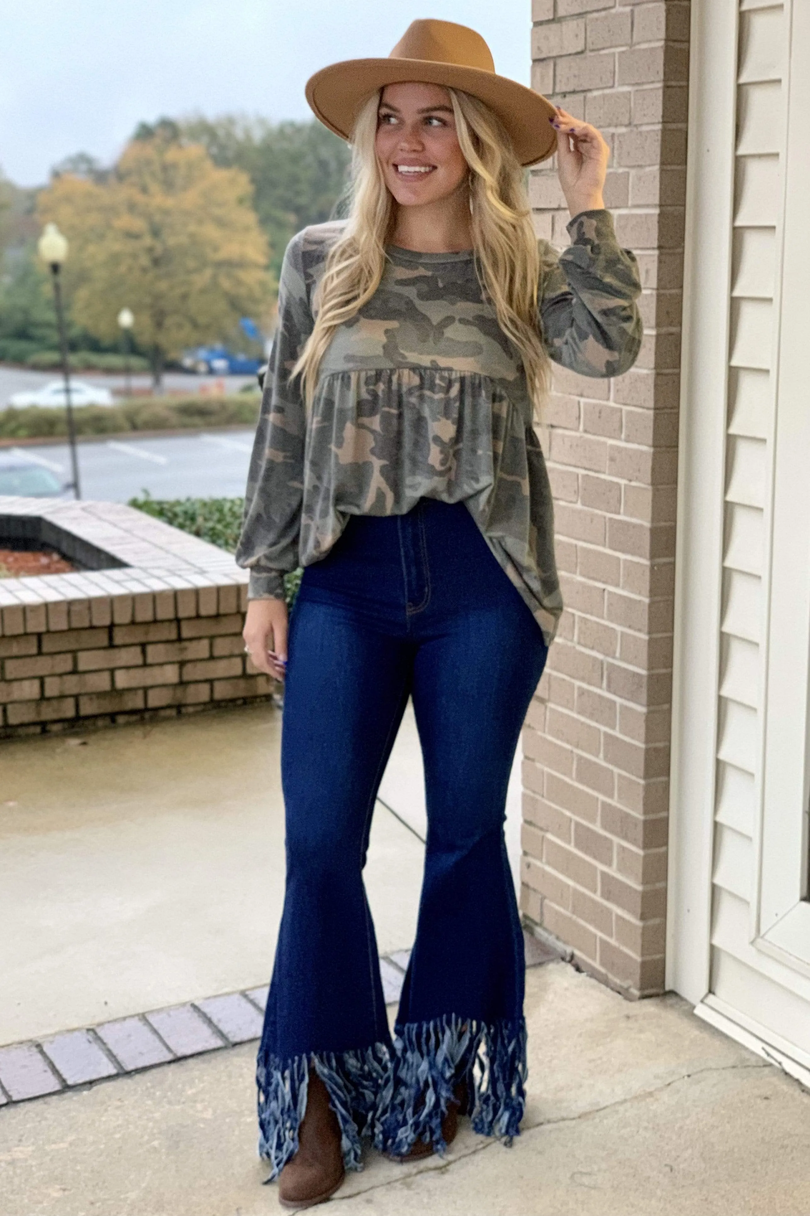 Frayed/Fringe Bottom Bell/Flare Denim Jeans