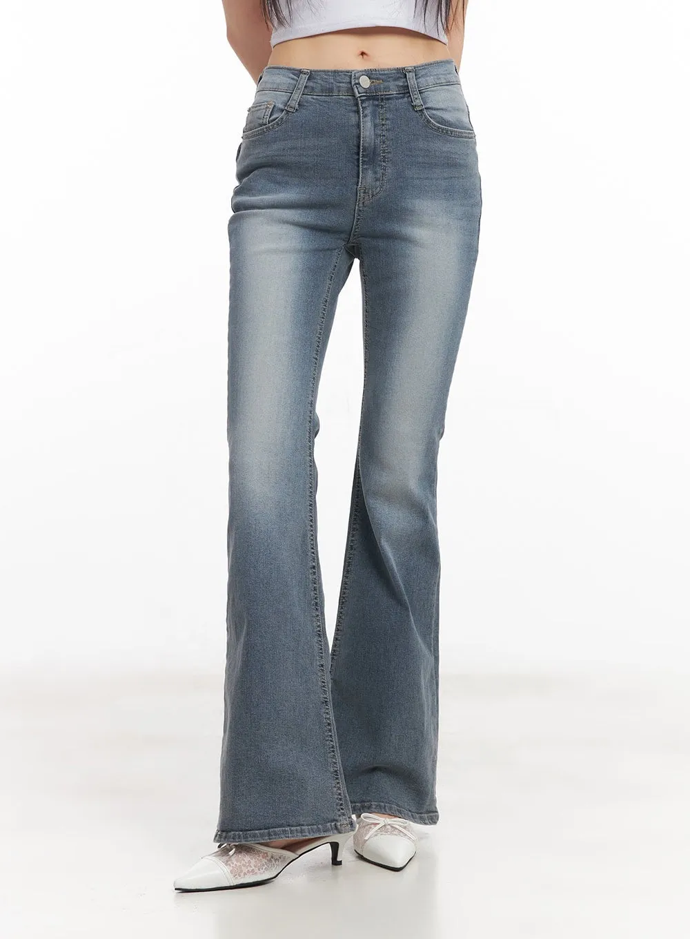 Valia Slim Bootcut Jeans CA522